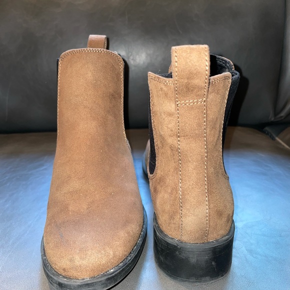 Fall/Spring booties - Picture 3 of 3